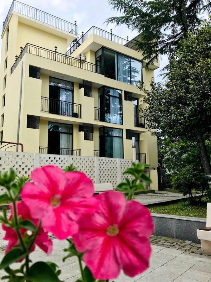 Gurya Hotell Kobuleti Exteriör bild