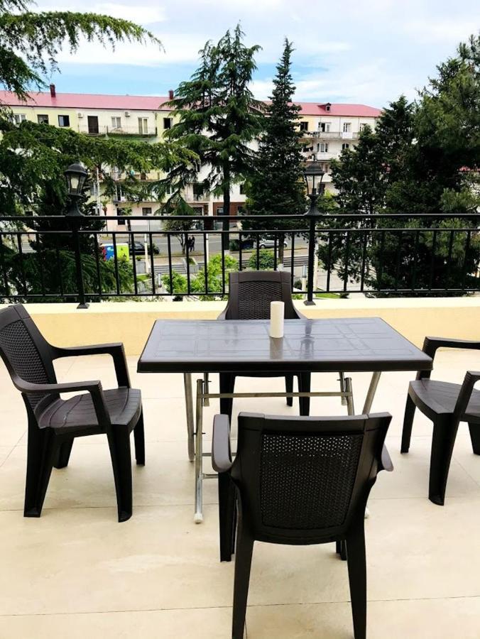 Gurya Hotell Kobuleti Exteriör bild