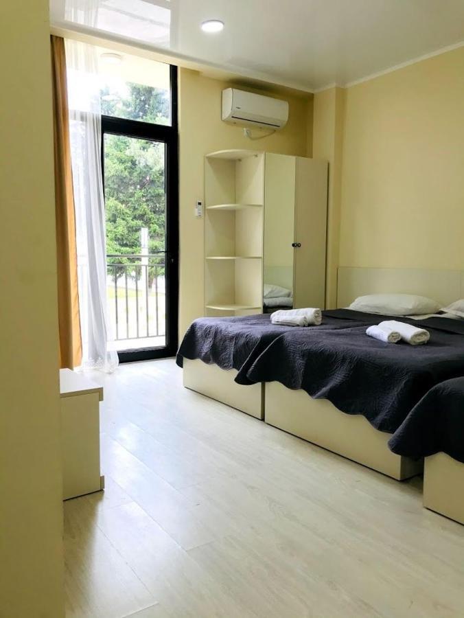 Gurya Hotell Kobuleti Exteriör bild
