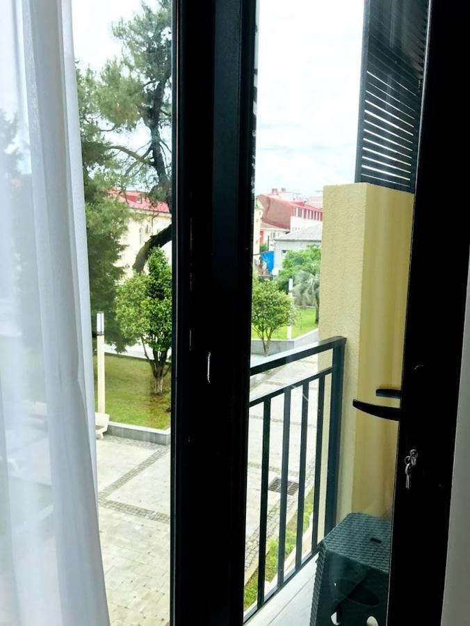 Gurya Hotell Kobuleti Exteriör bild