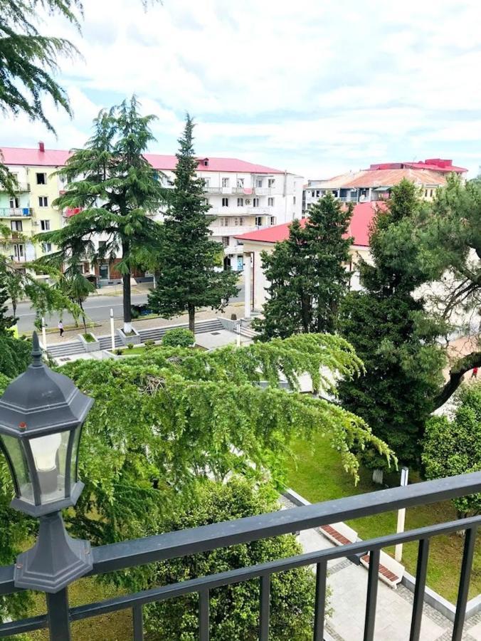 Gurya Hotell Kobuleti Exteriör bild