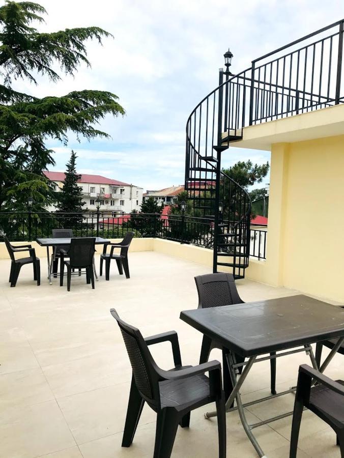 Gurya Hotell Kobuleti Exteriör bild